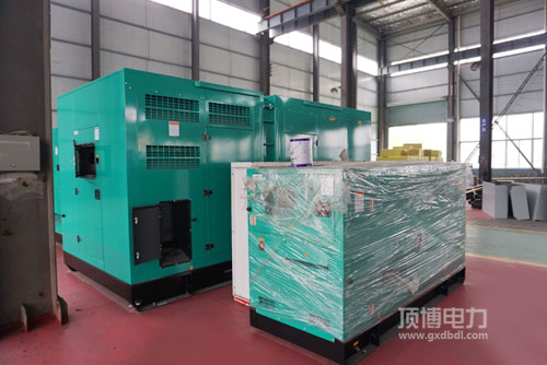 生產廠家說一說購買柴油發(fā)電機組選風冷還是水冷好呢？