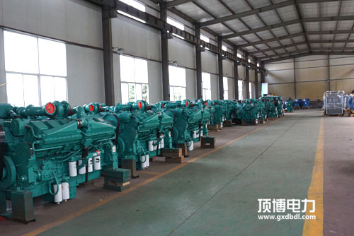 柴油發(fā)電機組要配備哪些設(shè)備,標準配置有哪些？