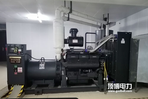 頂博電力引進(jìn)技術(shù)，生產(chǎn)制造新型智能環(huán)保柴油發(fā)電機(jī)設(shè)備