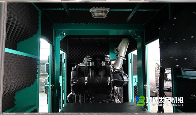 180KW上柴靜音箱發(fā)電機(jī)組8