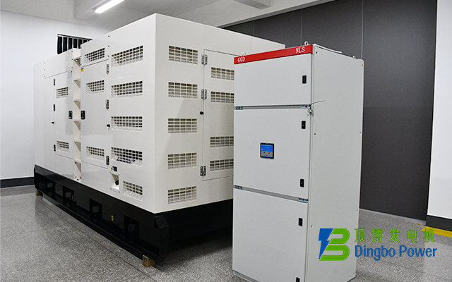400KW康明斯靜音箱式柴油發(fā)電機(jī)組1